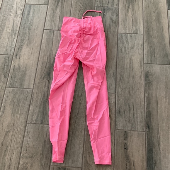 Aura7 cinch back pink leggings - Picture 5 of 6